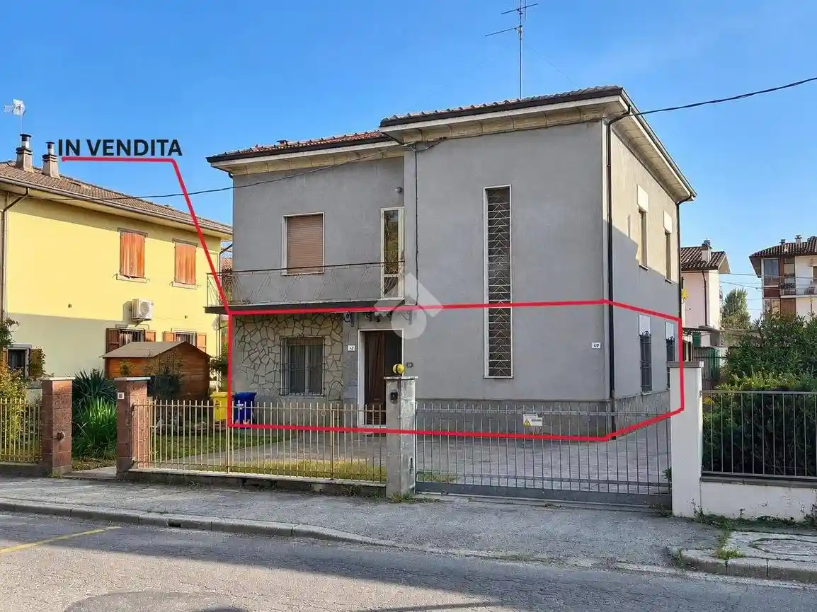 Villa in vendita a Forlì