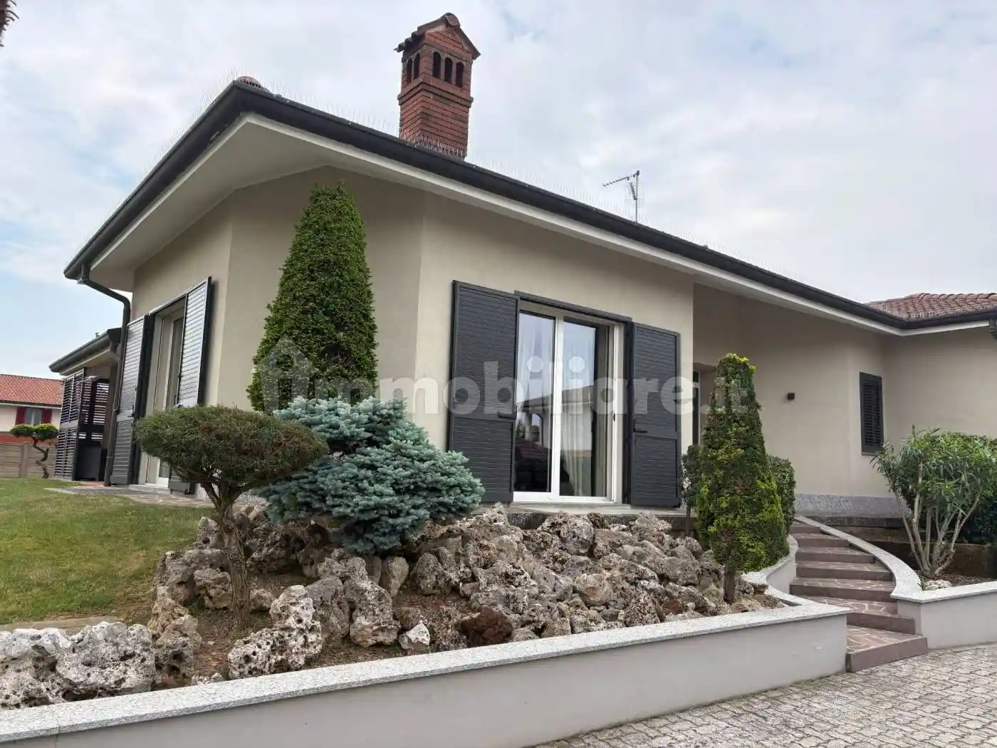 Villa in vendita a Ossona