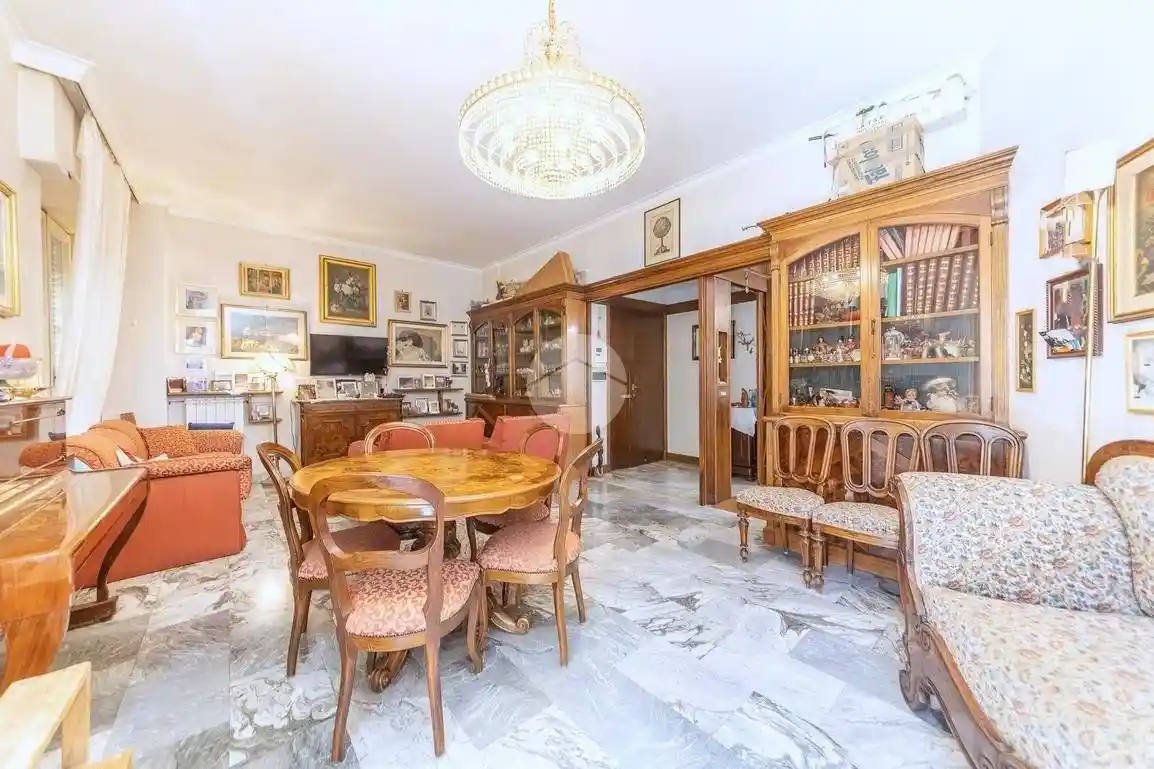 Appartamento in vendita a Roma