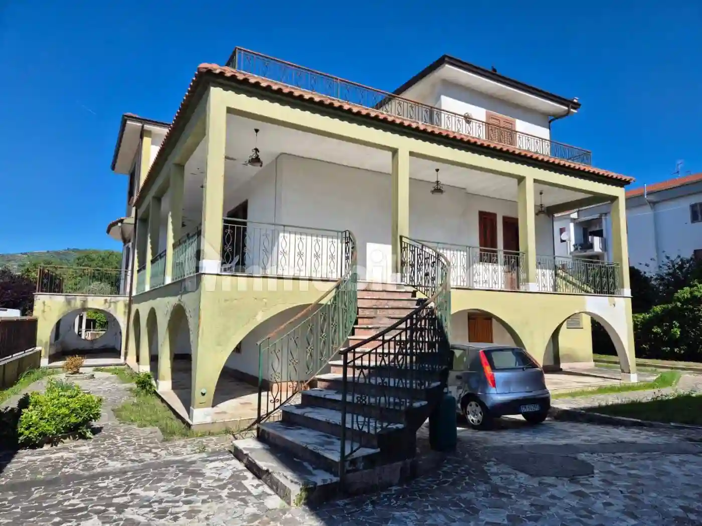 Villa - foto 2