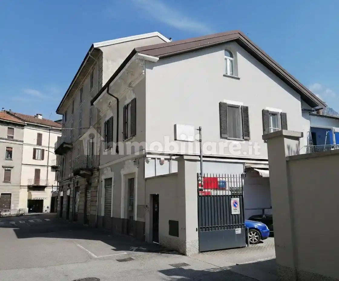 Casa indipendente in vendita a Lecco