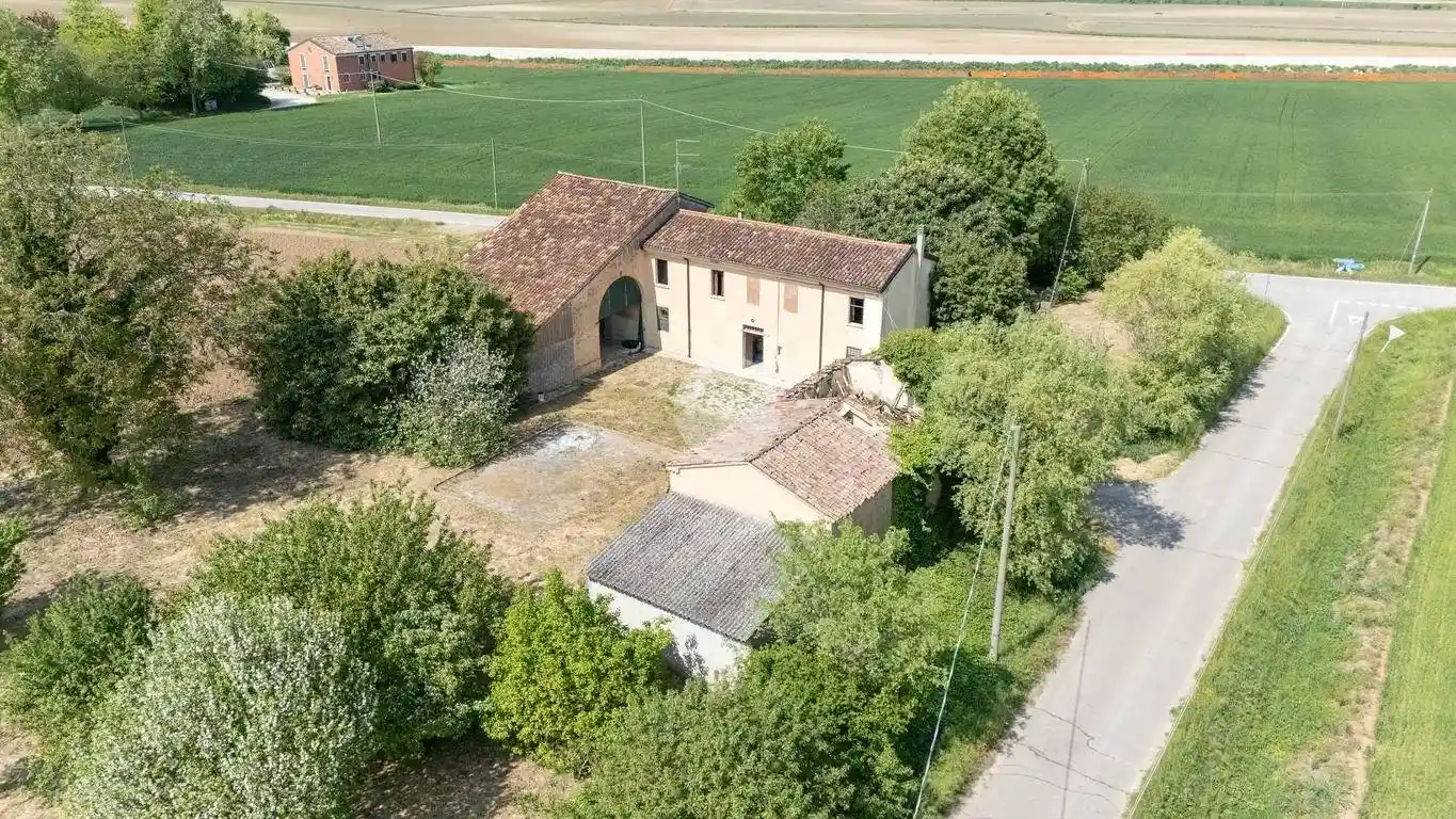 Casa indipendente in vendita a Castellucchio