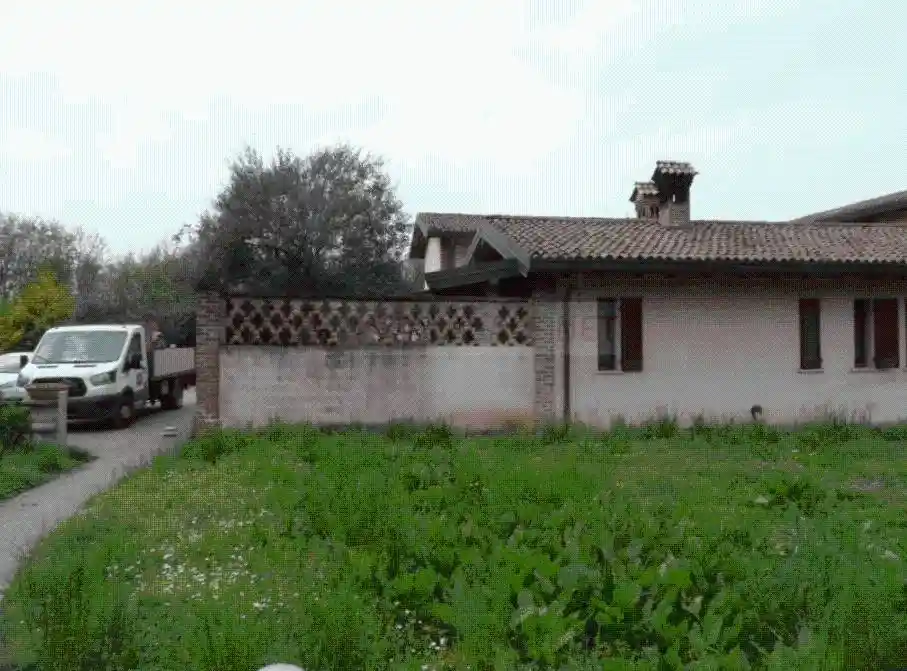 Casa indipendente in vendita a Milano