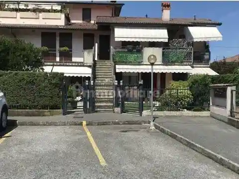 Appartamento in vendita a Albano Sant'Alessandro