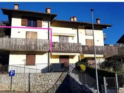 Appartamento in vendita a Costa Serina