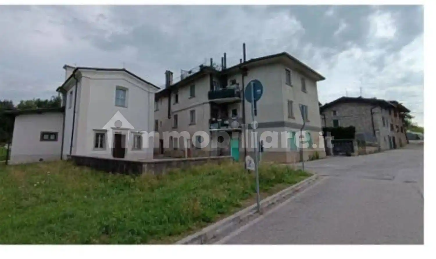 Appartamento in vendita a Almenno San Bartolomeo