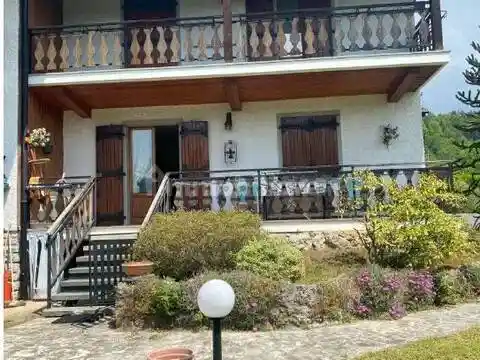 Villa in vendita a Fino del Monte