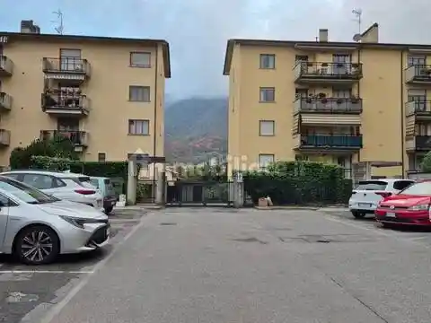 Appartamento in vendita a Alzano Lombardo