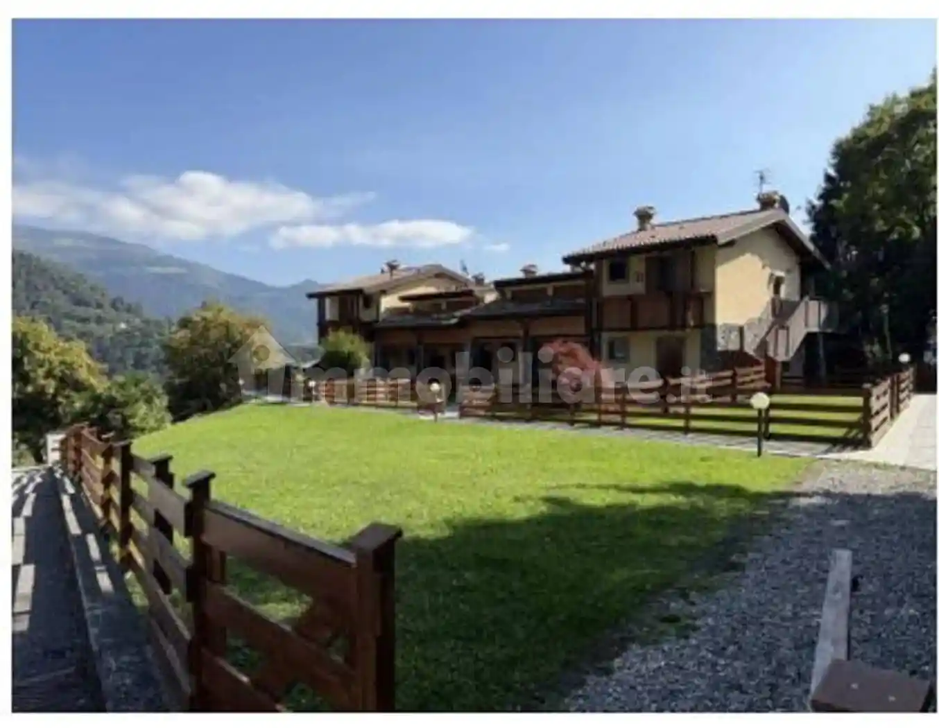 Appartamento in vendita a Sant'Omobono Terme
