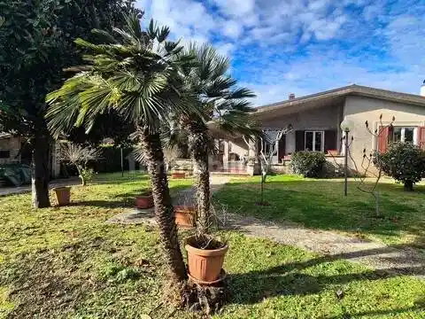 Villa in vendita a Valmontone