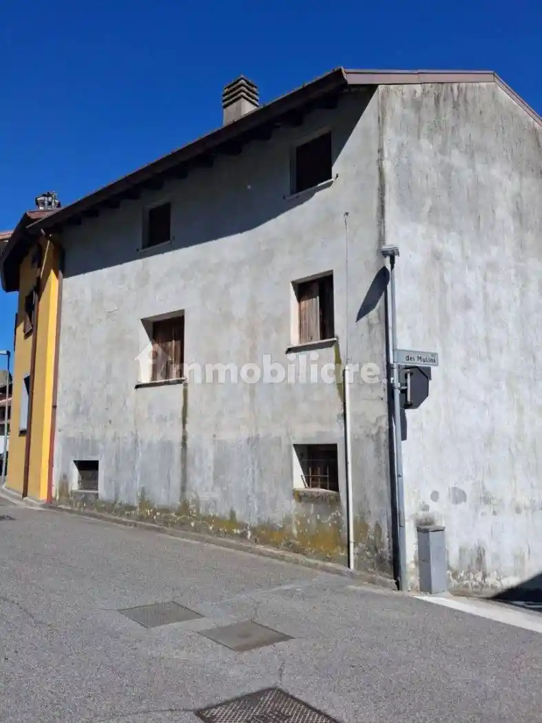 Villetta a schiera in vendita a Trasaghis