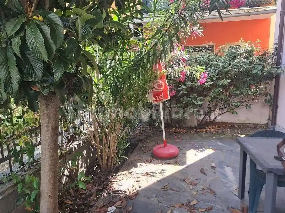 Casa indipendente in vendita a Carrara