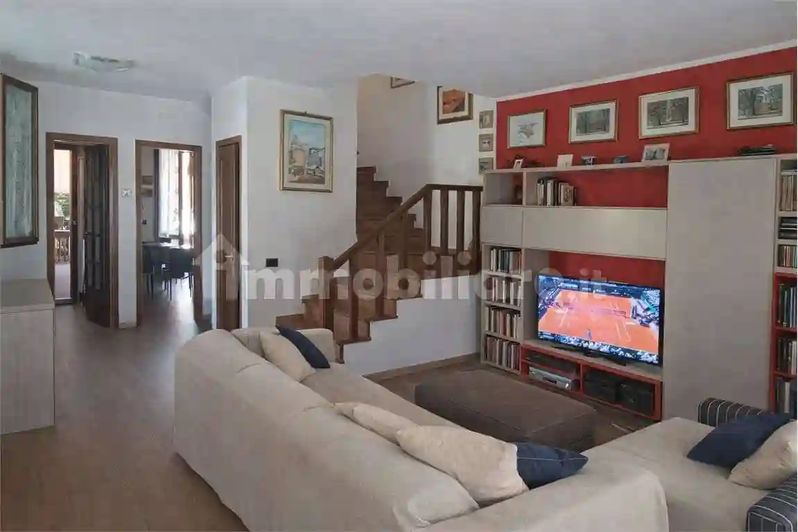 Villetta a schiera - foto 2