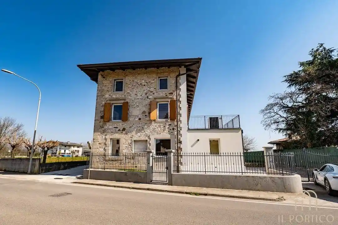 Villa in vendita a Pasian di Prato