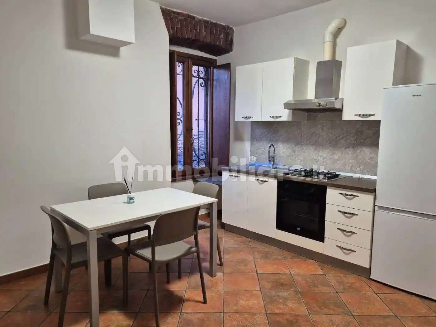 Appartamento in affitto a Bregnano