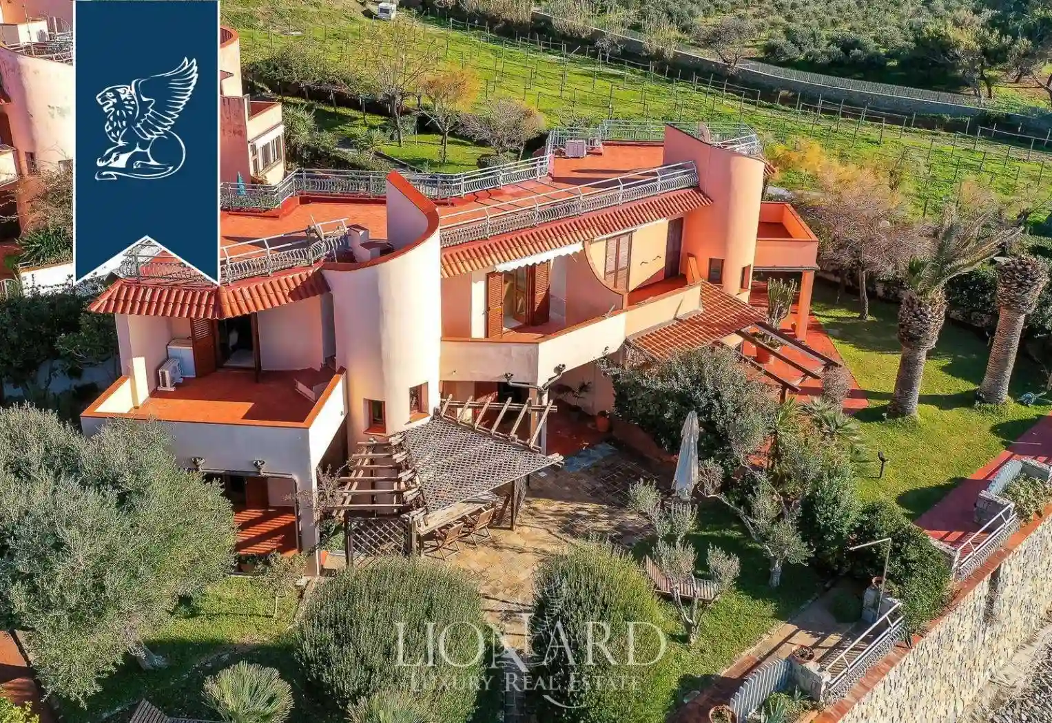 Villa - foto 2