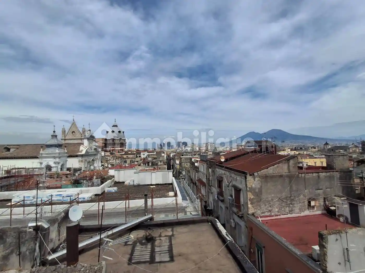 Appartamento in affitto a Napoli