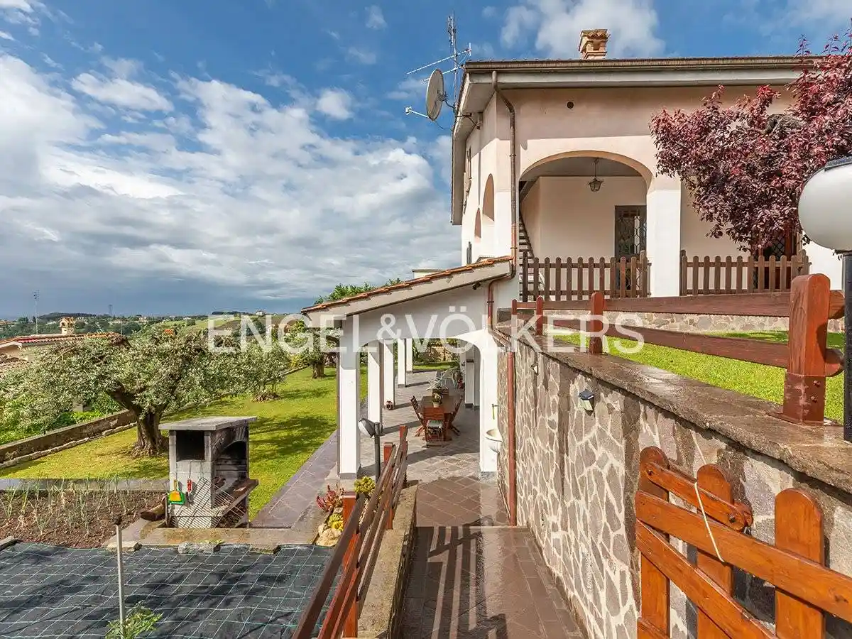 Villa in vendita a Riano