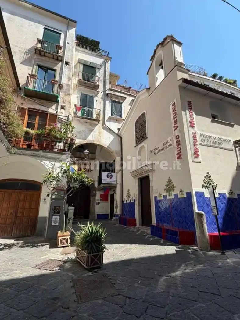 Appartamento in vendita a Salerno