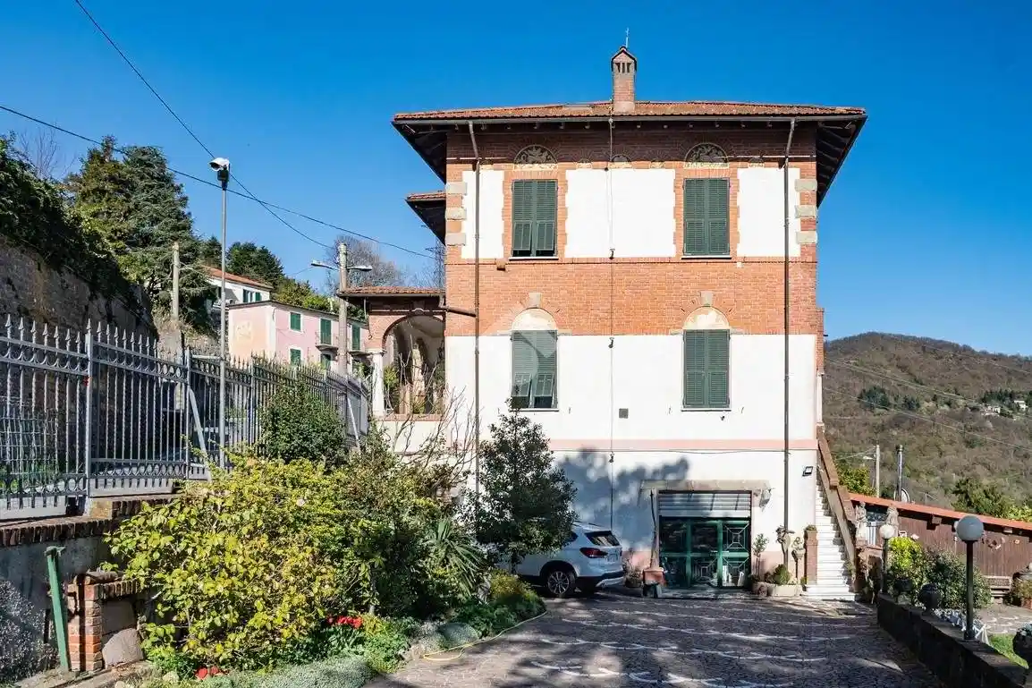 Villa in vendita a Mignanego