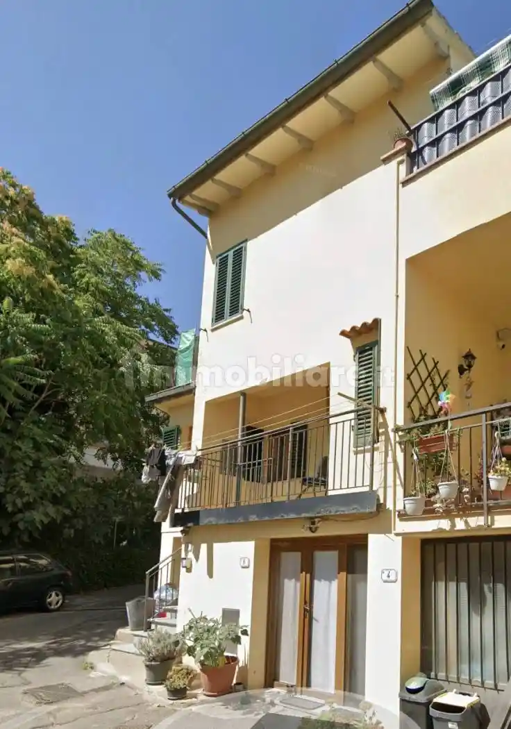 Casa indipendente in vendita a Capraia e Limite
