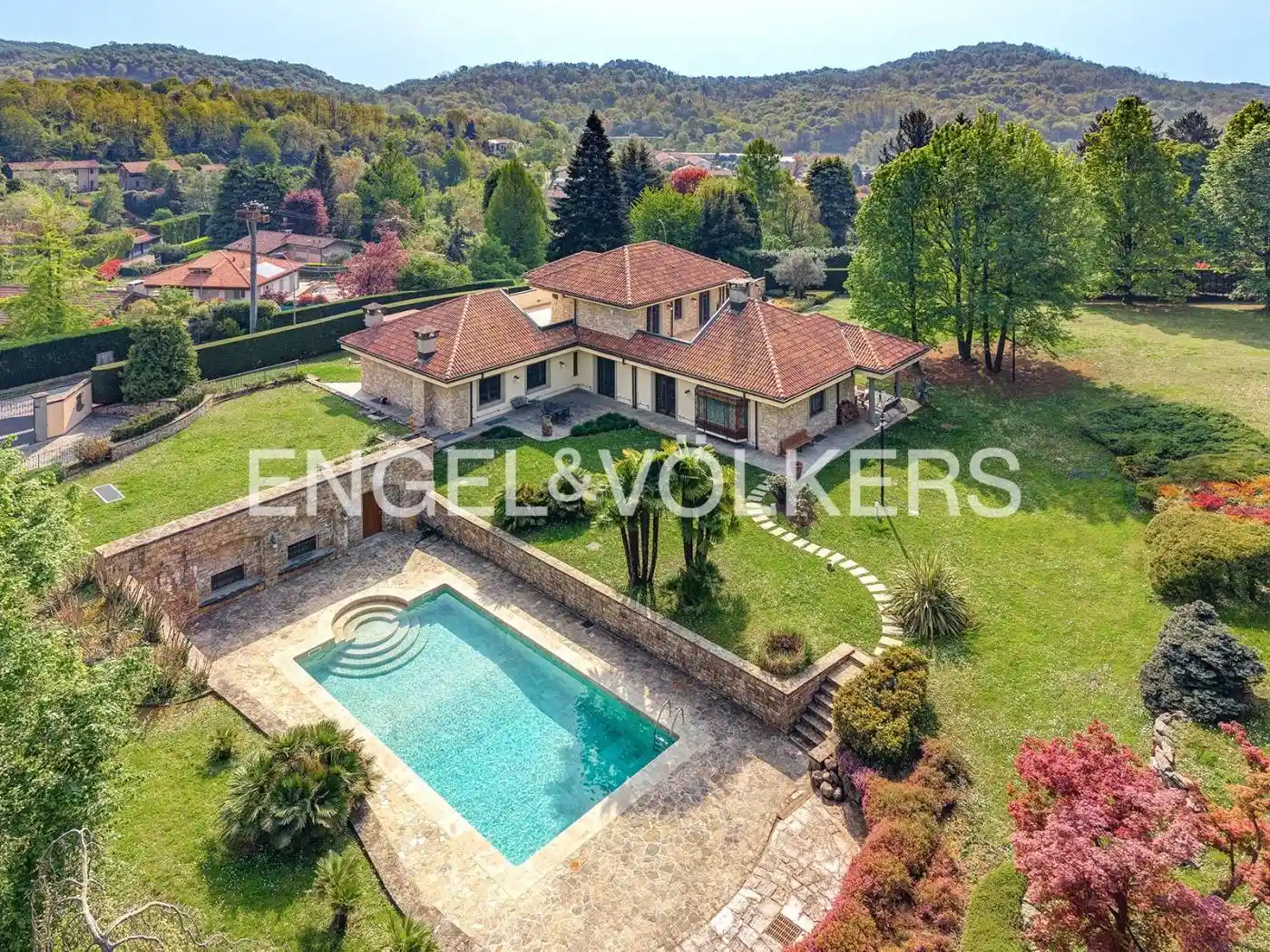 Villa in vendita a Sirtori