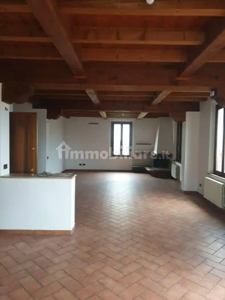 Appartamento in affitto a Crevalcore