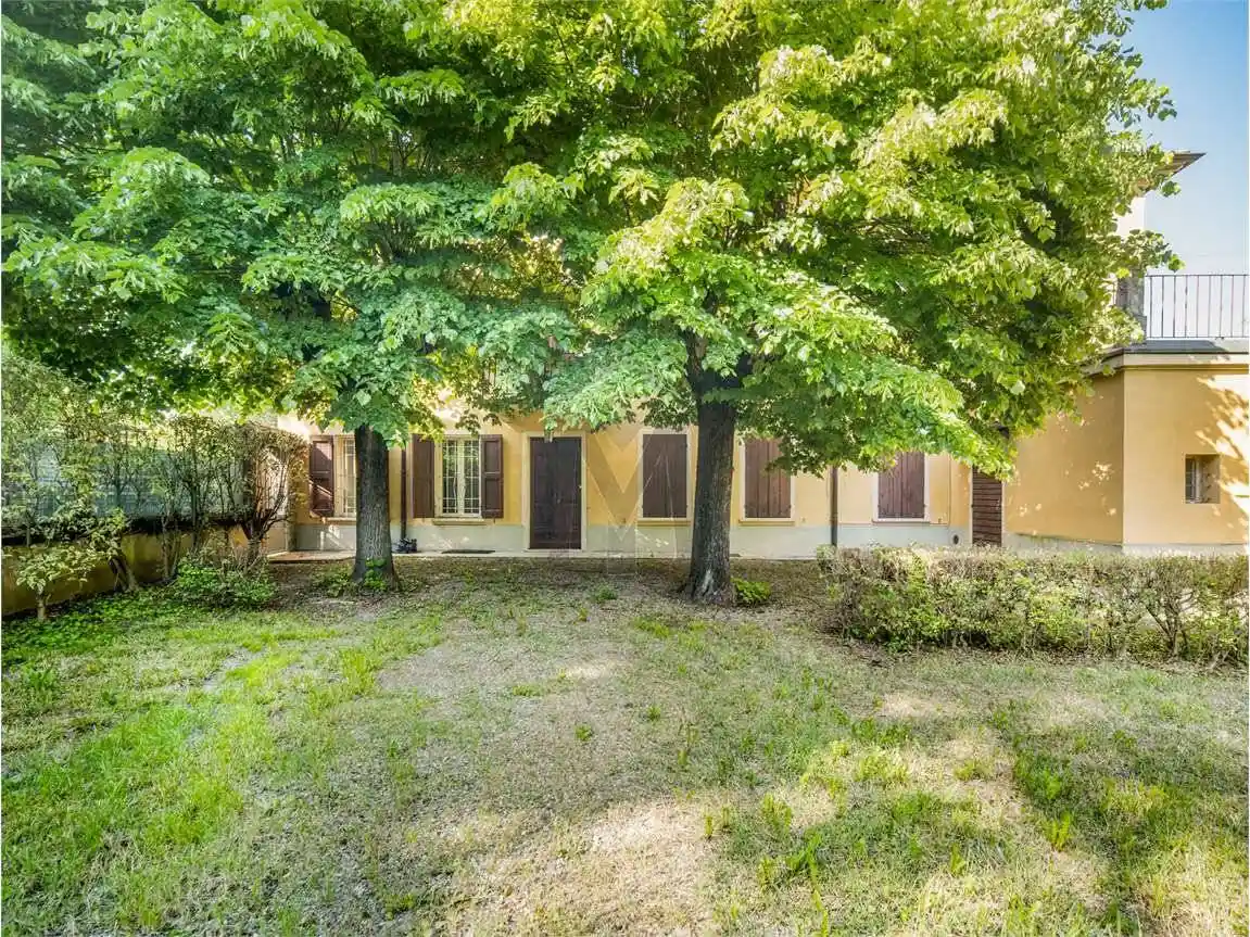 Casa indipendente in vendita a Montecchio Emilia