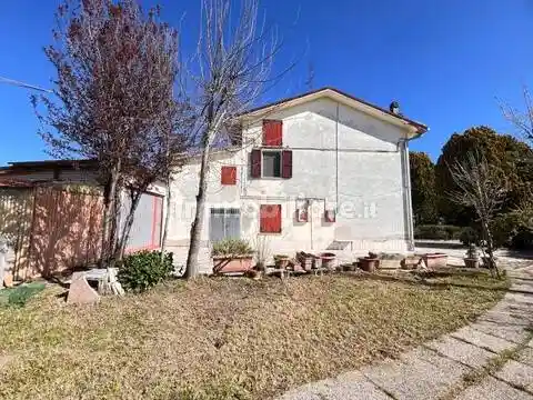 Villa in vendita a Correggio