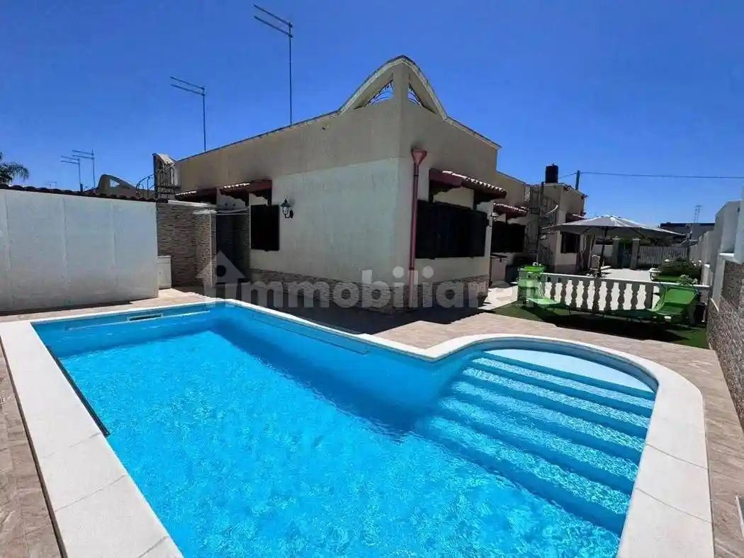 Villa in vendita a Leporano