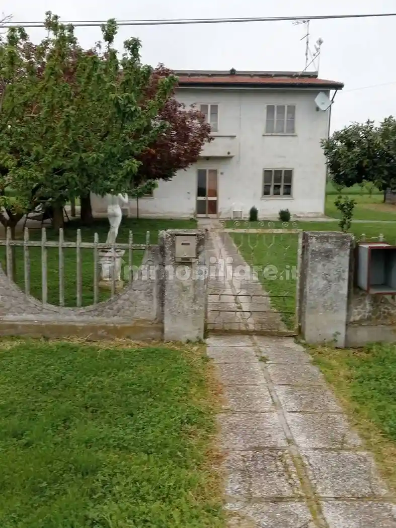 Villa in vendita a Frassinelle Polesine
