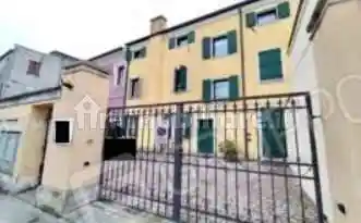 Appartamento in vendita a Lendinara