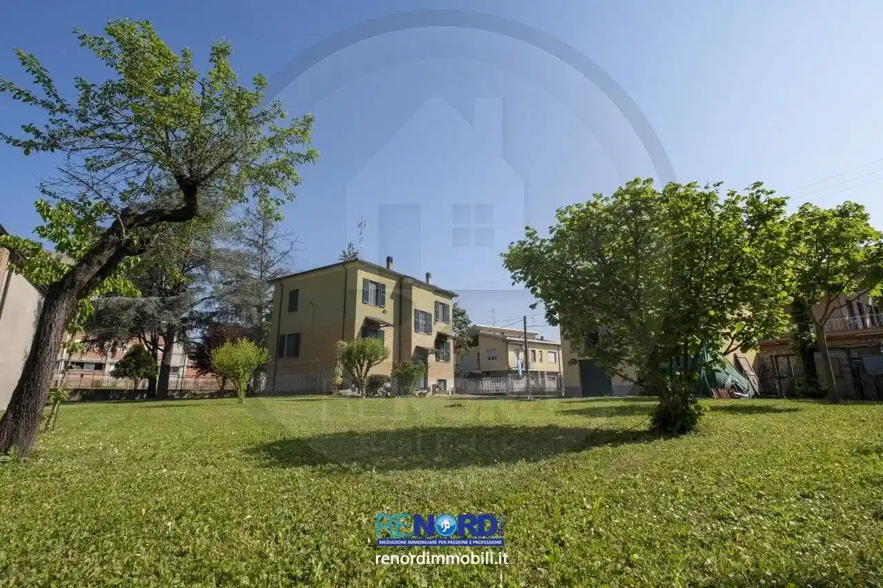 Villa in vendita a Santa Giuletta