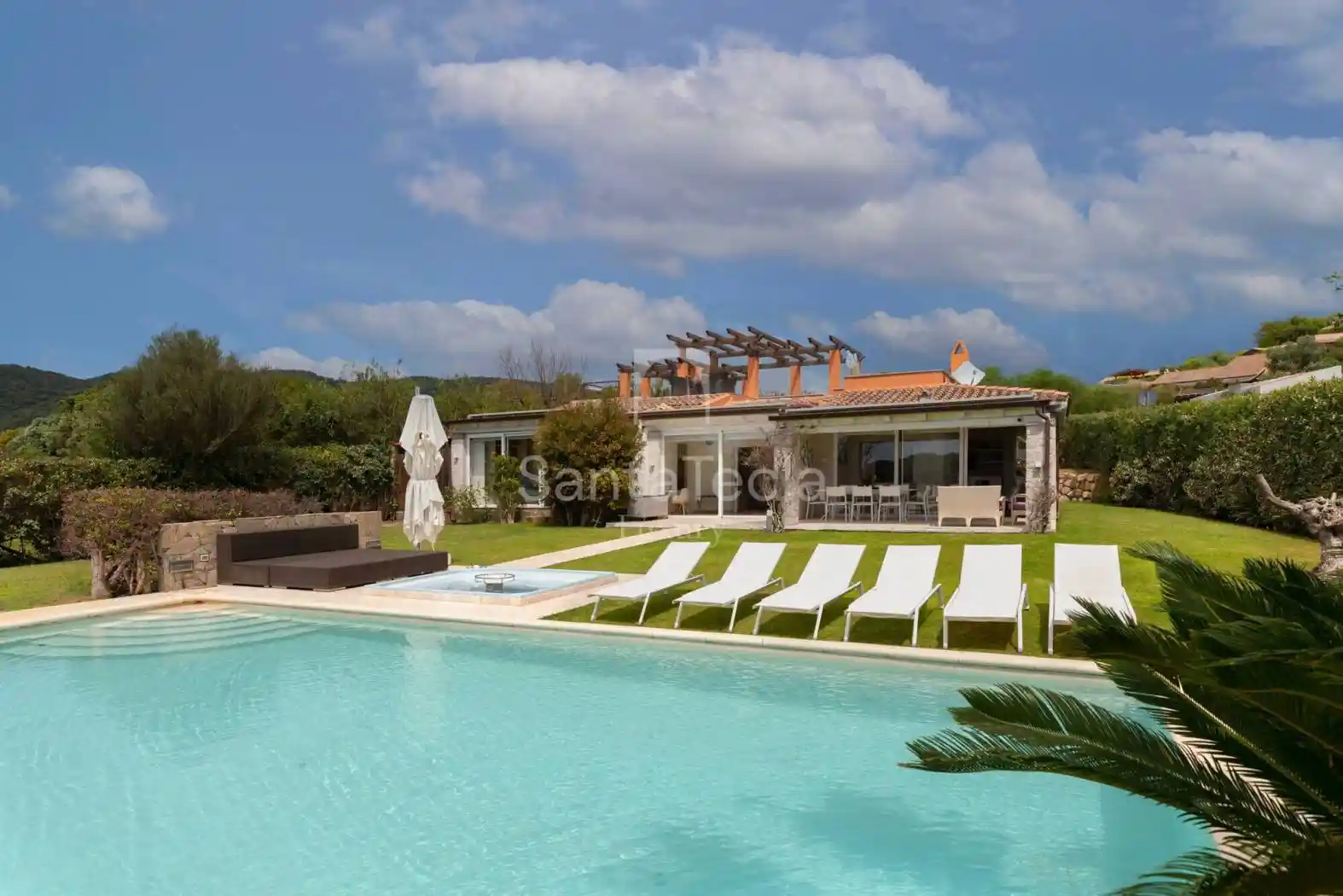 Villa in vendita a Domus De Maria