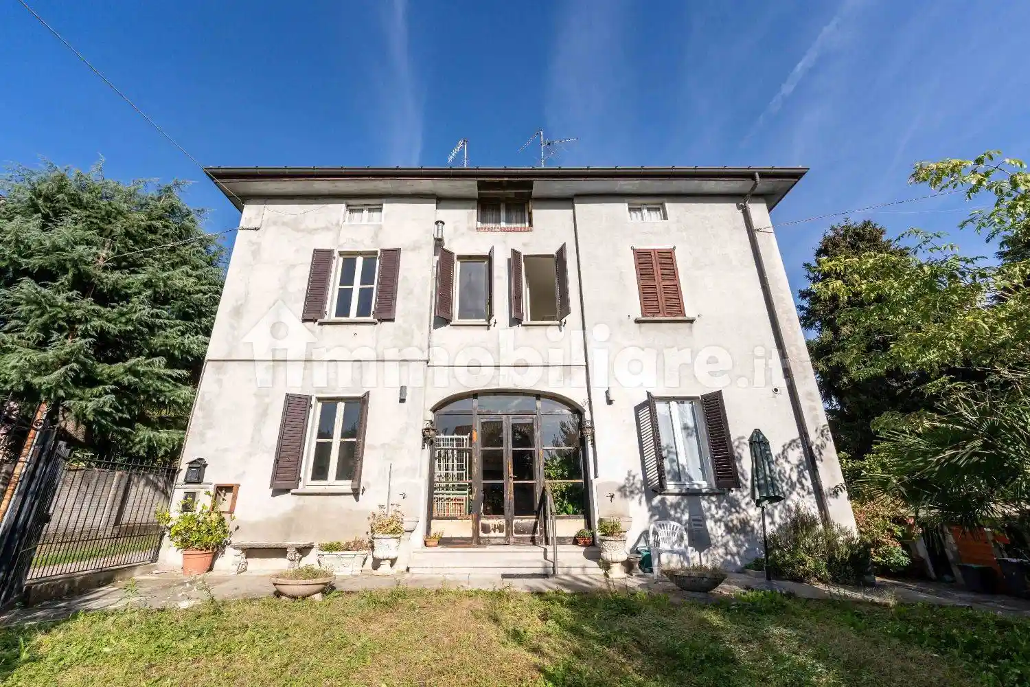 Villa in vendita a Vedano Olona