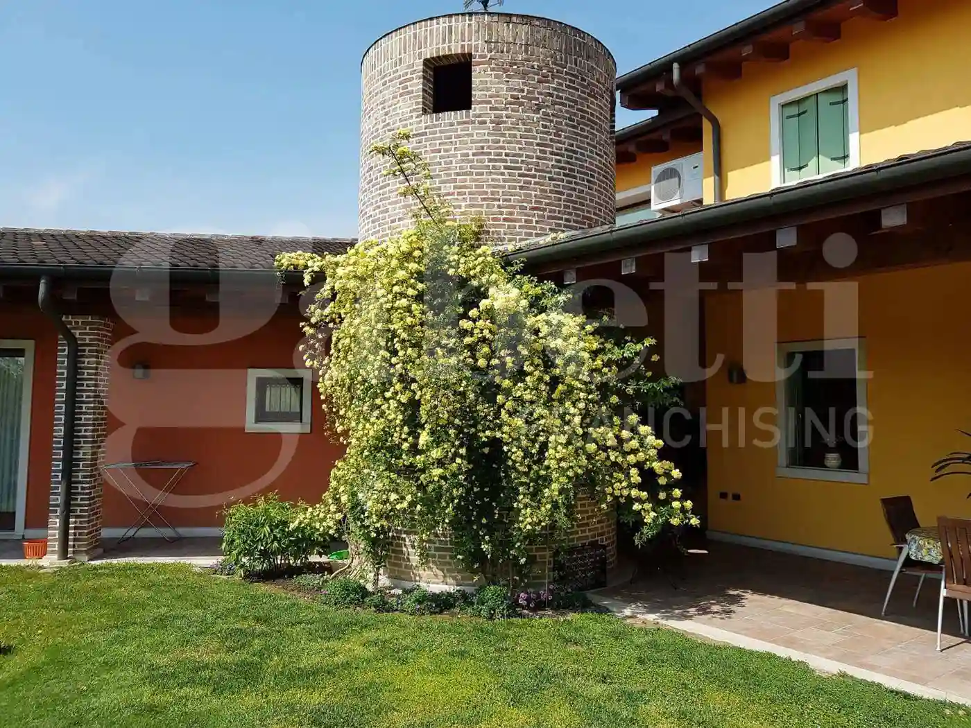 Villa - foto 2