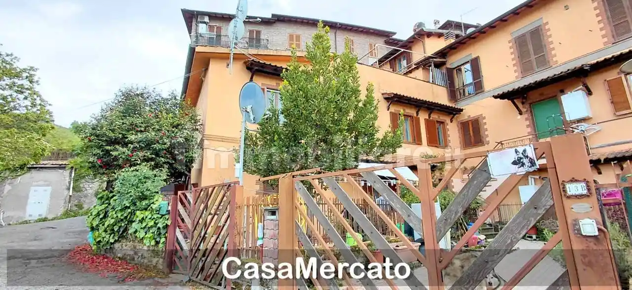Appartamento in vendita a Rocca di Papa