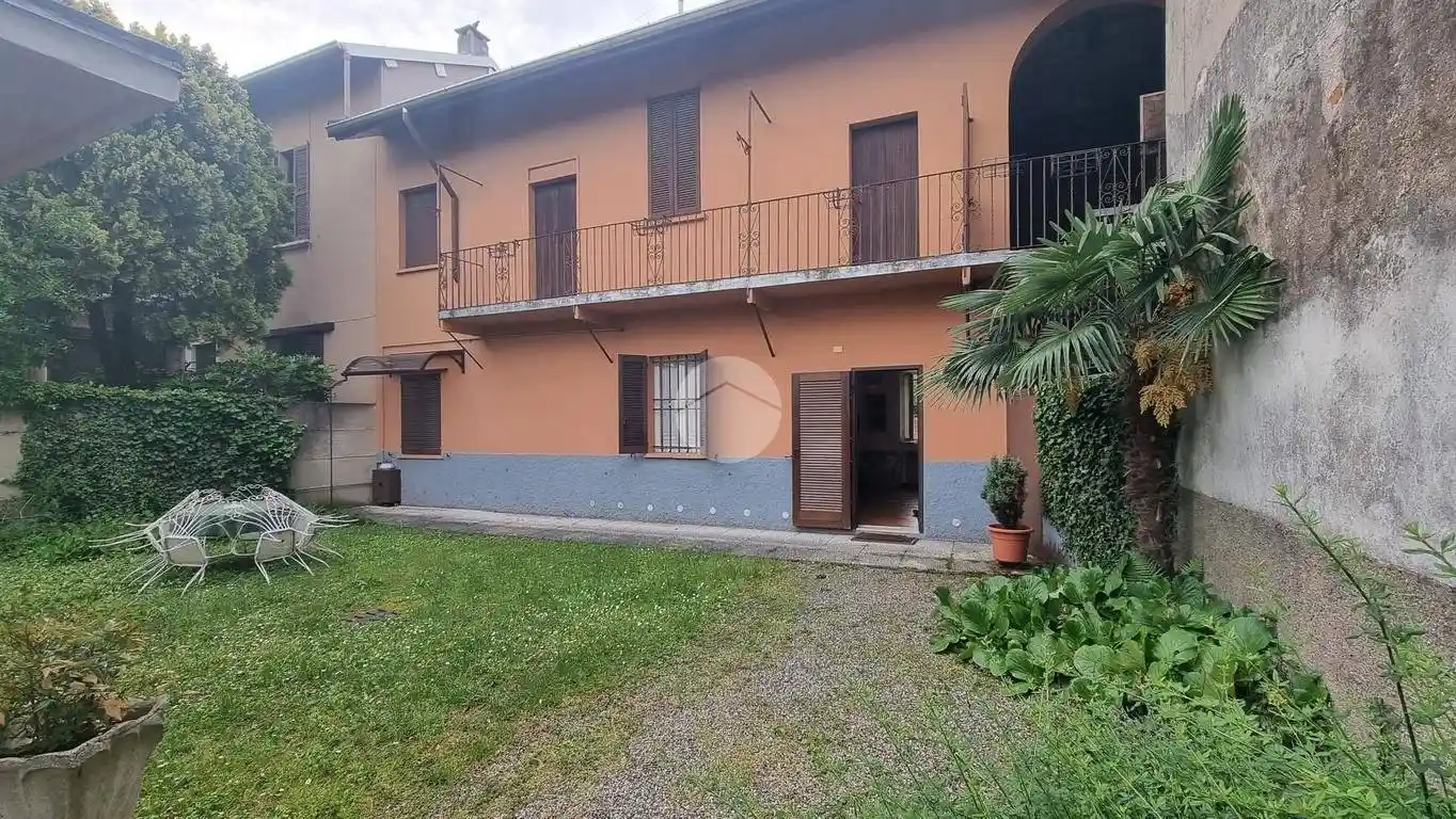 Casa indipendente in vendita a Busto Arsizio