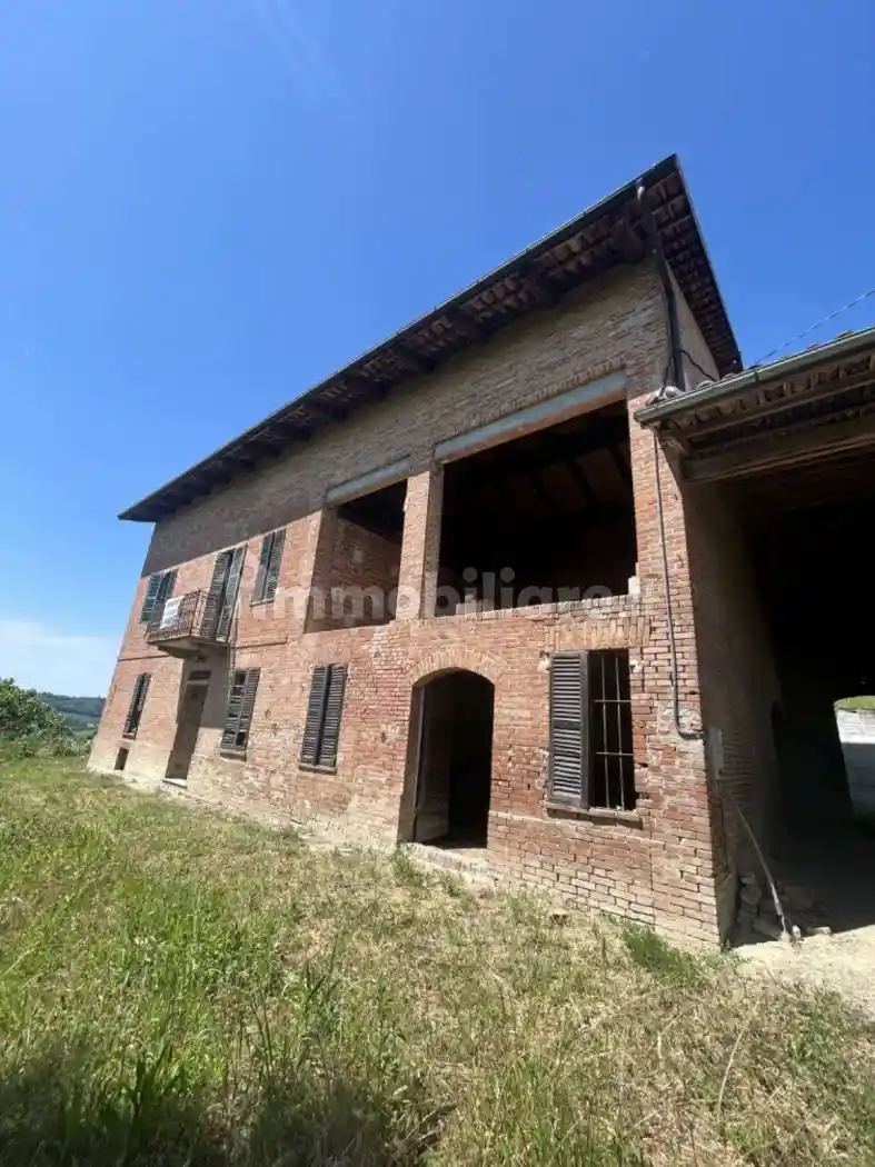Rustico - Casale in vendita a Montiglio Monferrato