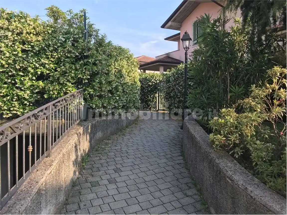 Appartamento in affitto a San Fermo della Battaglia