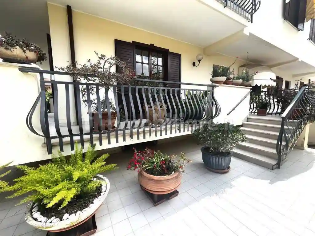 Palazzo - Edificio - foto 2