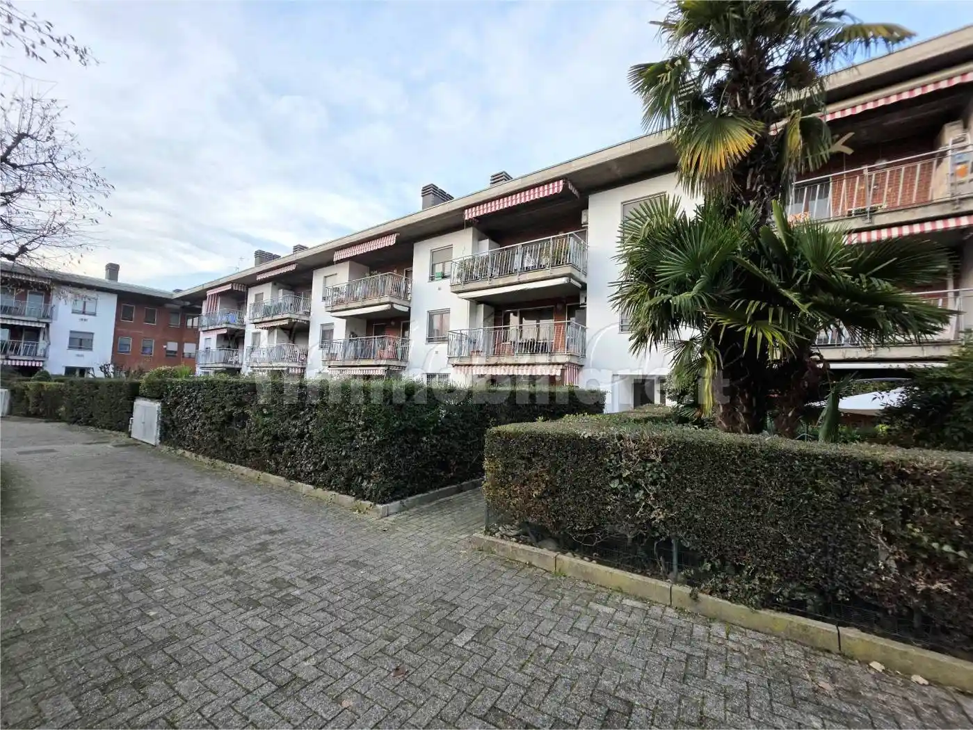 Appartamento in vendita a Pessano con Bornago