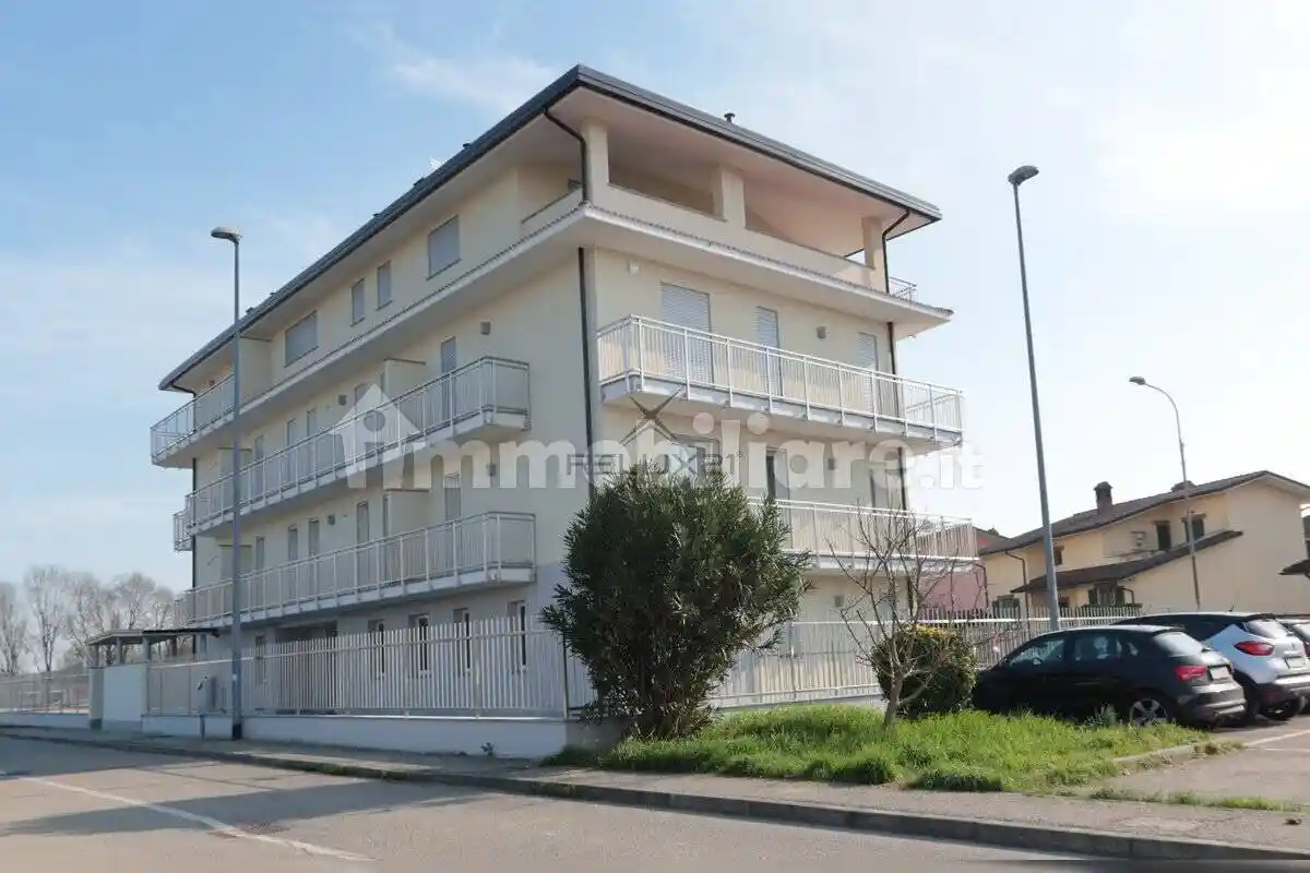 Appartamento in vendita a San Martino Siccomario