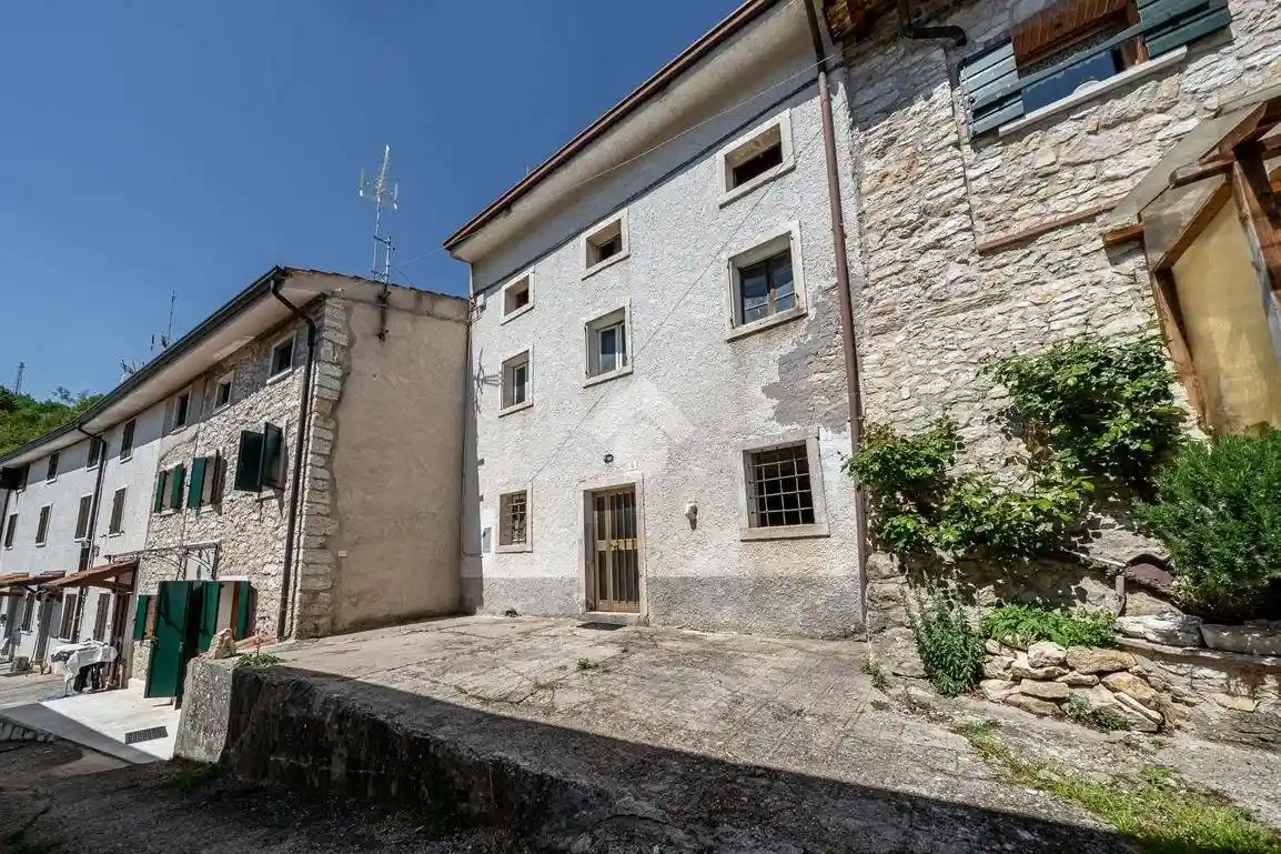 Rustico - Casale in vendita a Badia Calavena