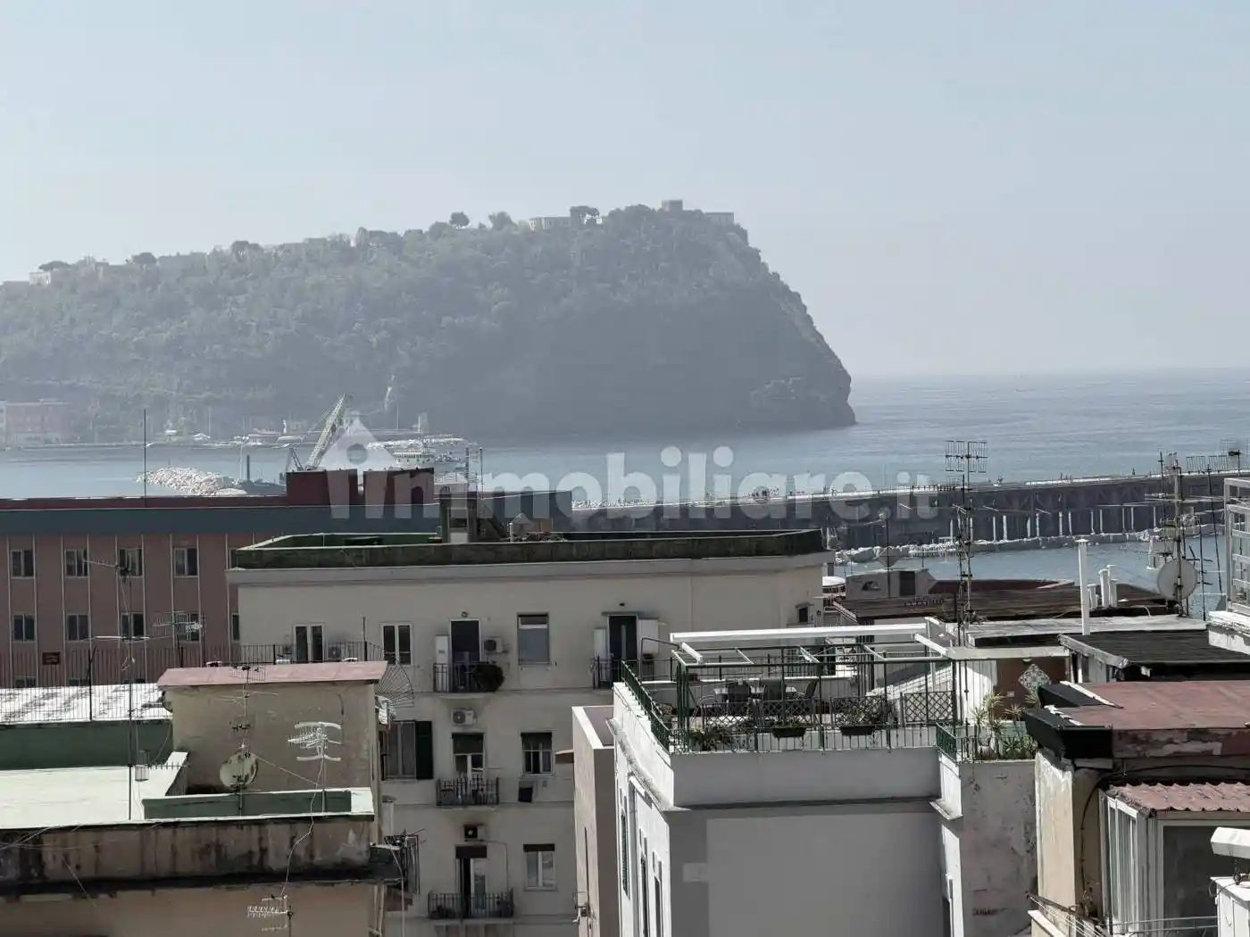 Appartamento in affitto a Napoli