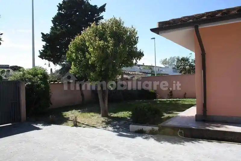 Villa in vendita a Roma