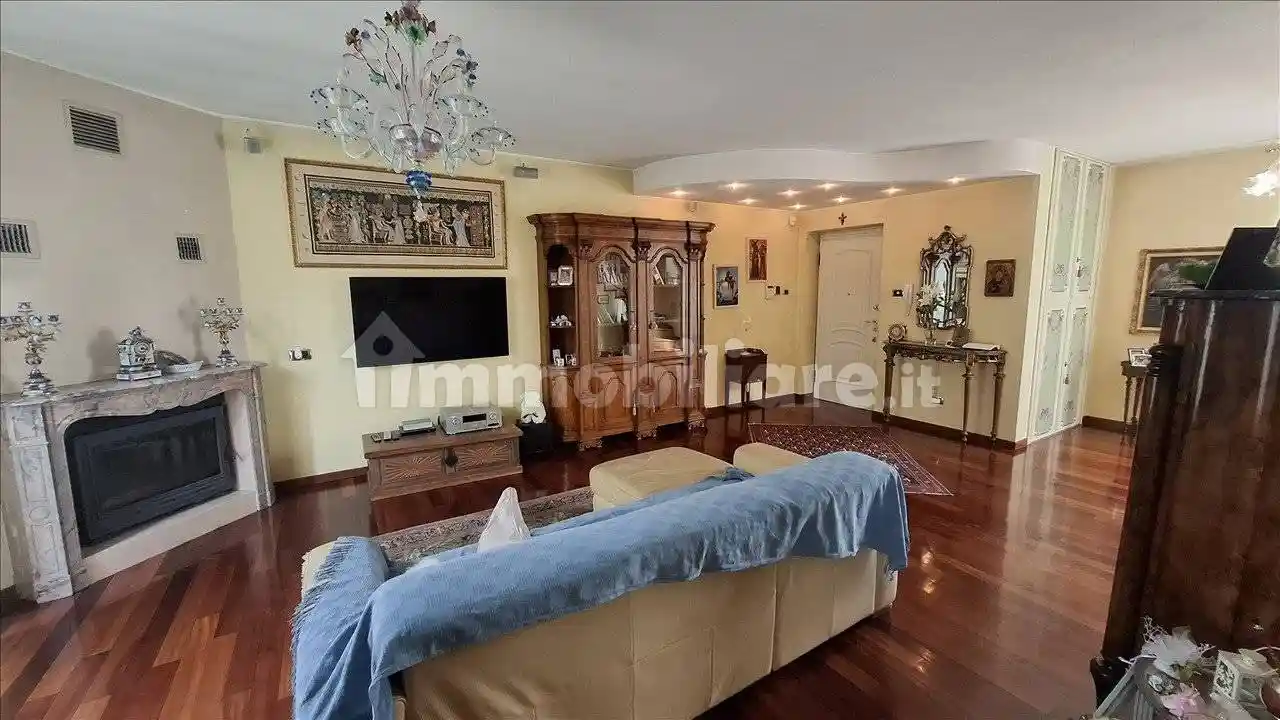 Villa in vendita a Podenzano