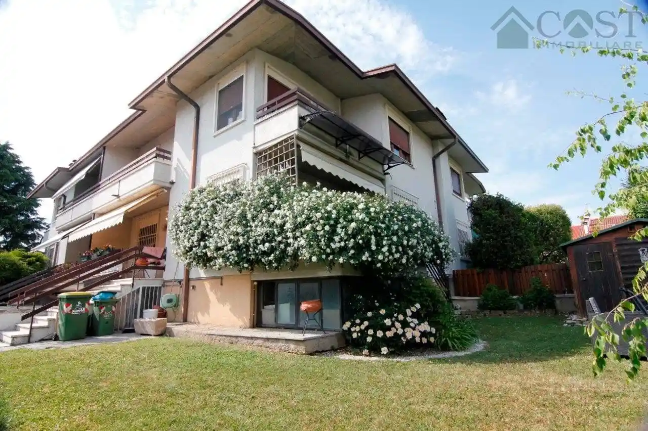 Villetta a schiera in vendita a Caldogno