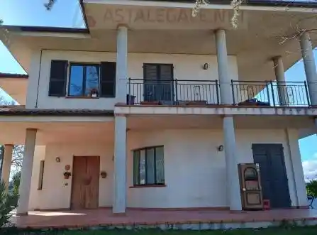 Villa in vendita a Monte San Pietrangeli
