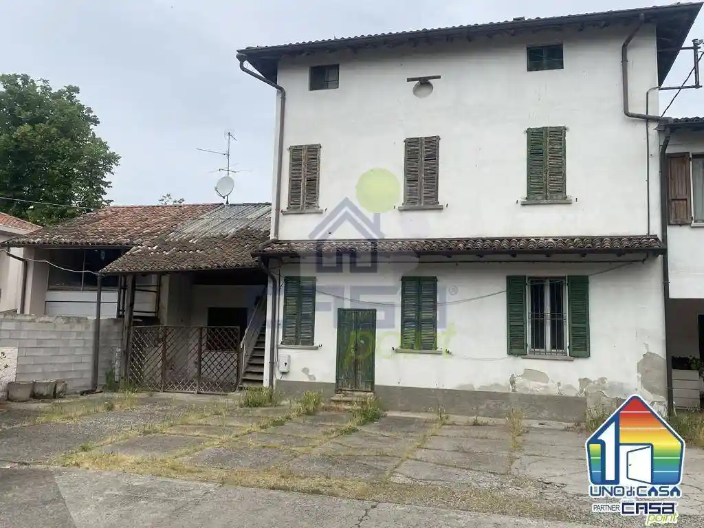 Casa indipendente in vendita a Crema
